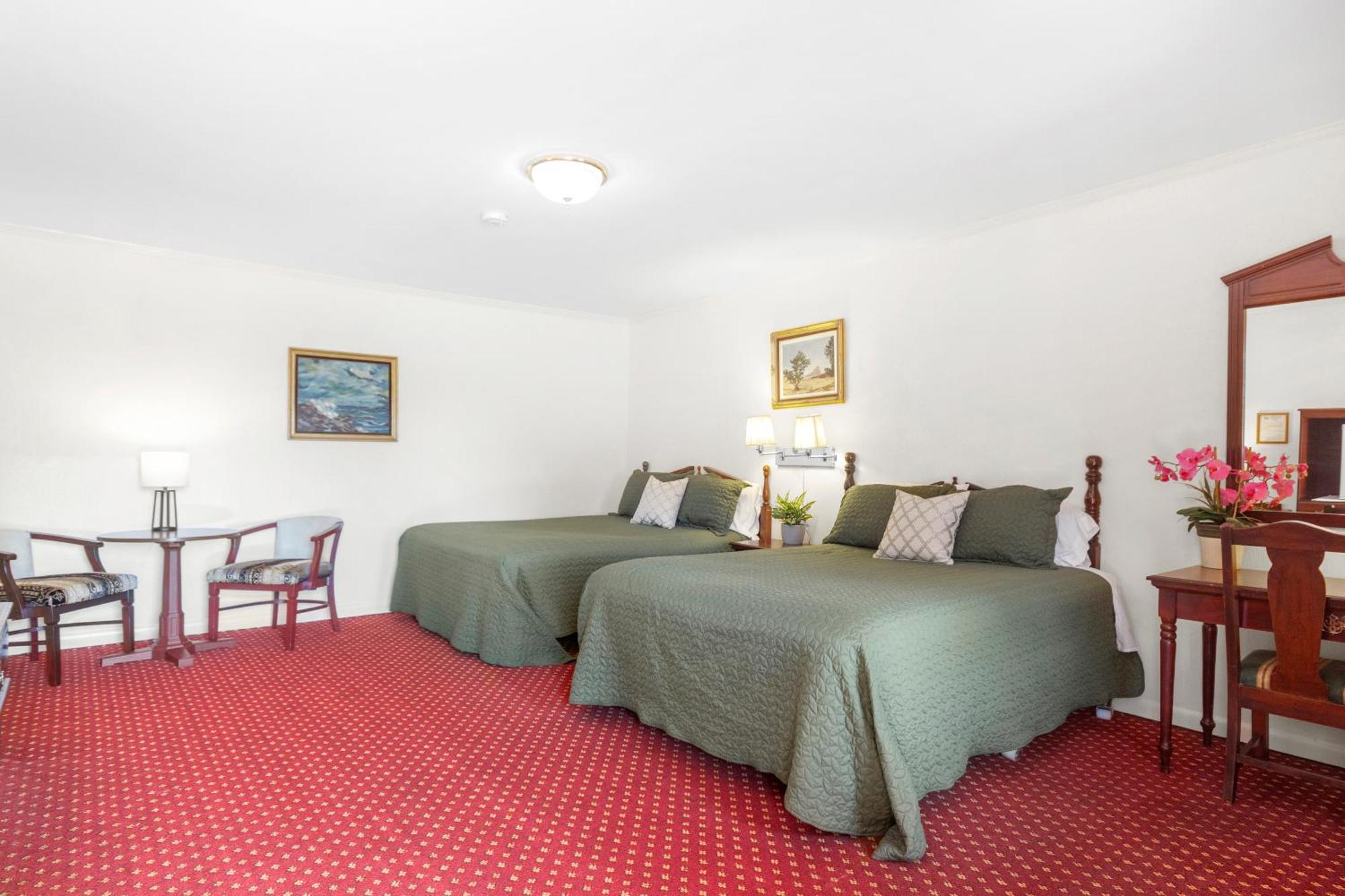 Blue Spruce Inn & Suites Valatie Zewnętrze zdjęcie